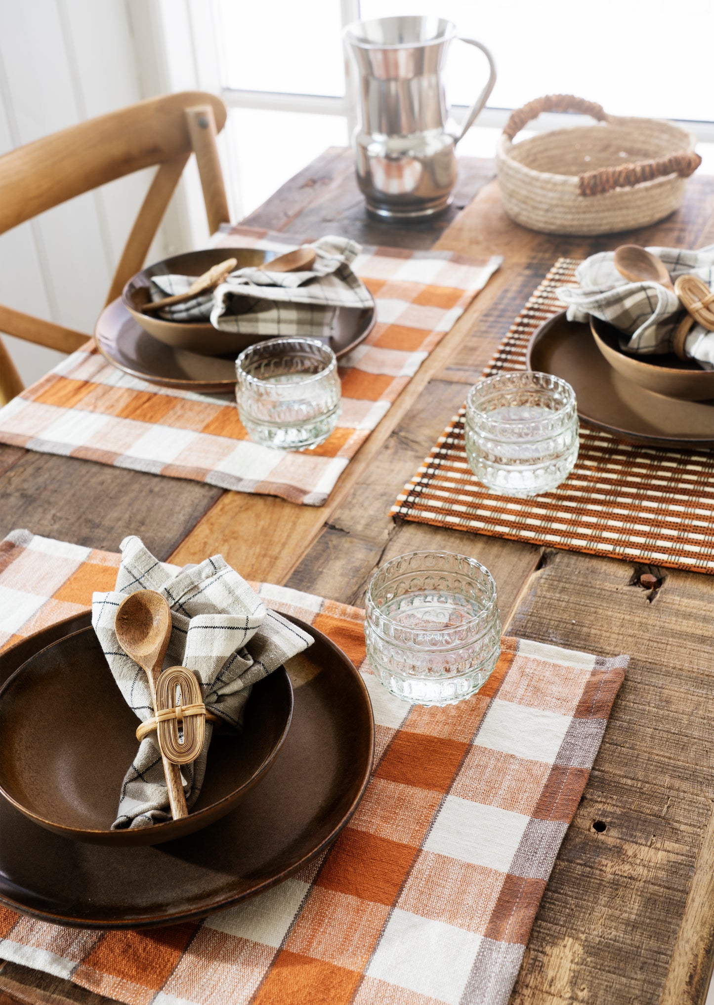 Natural corn woven baskets and trays | Minerva Interiors
